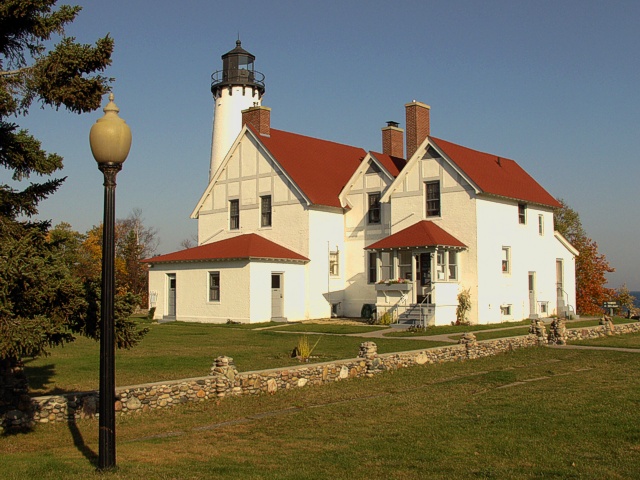 Iroquois Point Light